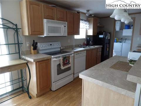 1321 Cornerstone Rd, Independence, VA 24348 photo 3