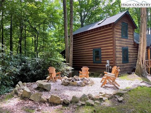 105 Huckleberry Ln, Beech Mountain, NC 28604 photo 4
