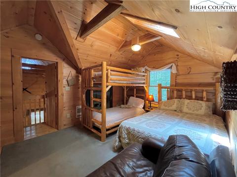 105 Huckleberry Ln, Beech Mountain, NC 28604 photo 33