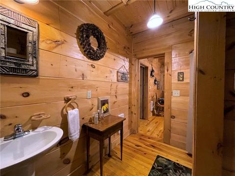 105 Huckleberry Ln, Beech Mountain, NC 28604 photo 26