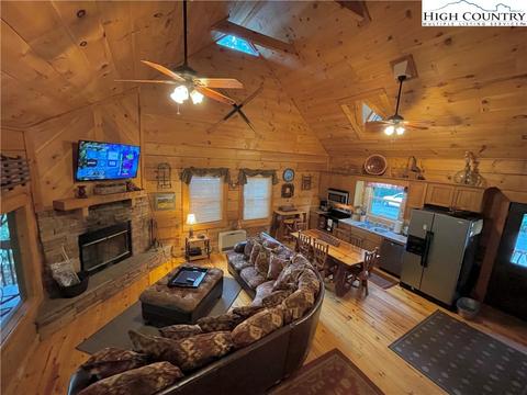 105 Huckleberry Ln, Beech Mountain, NC 28604 photo 32