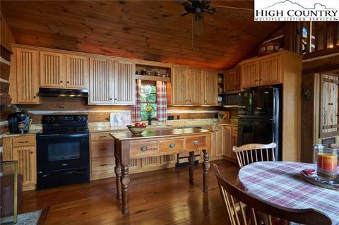 1082 Huckleberry Trl, Boone, NC 28607 photo 17