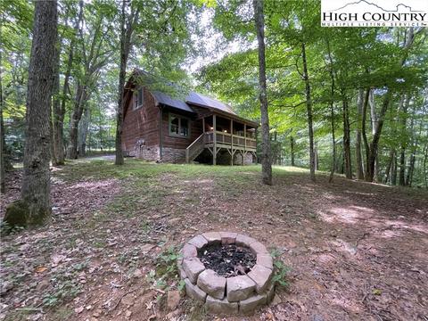 126 Sequoia Dr, Boone, NC 28607 photo 2