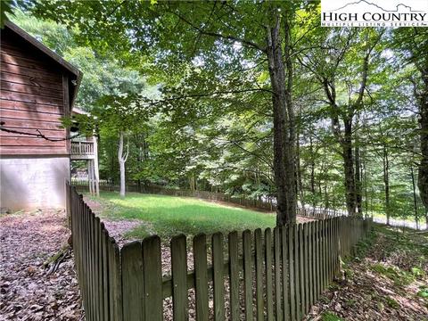 129 Sequoia Dr, Boone, NC 28607 photo 5