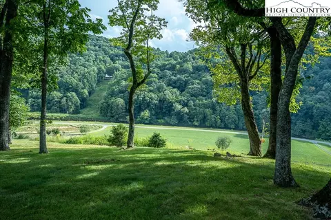 1444 River Rd, Todd, NC 28684 photo 21