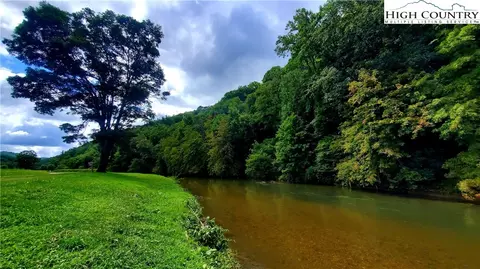 1444 River Rd, Todd, NC 28684 photo 6