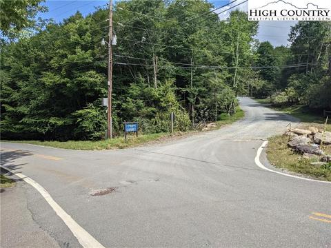 278 Greenbriar Rd, Beech Mountain, NC 28604 photo 3