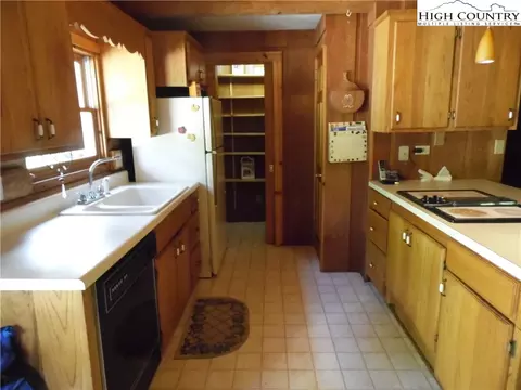 1114 Tayson Rd, Sparta, NC 28675 photo 13