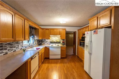 964 Tayson Rd, Sparta, NC 28675 photo 9