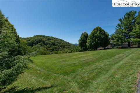 214 Meadows Lane, Banner Elk, NC 28604