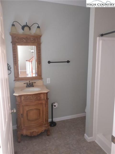 354 Dare Ln, Deep Gap, NC 28618 photo 14