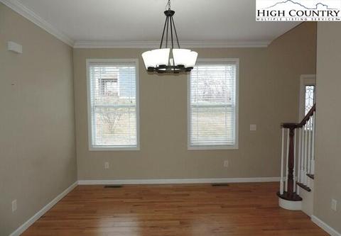 354 Dare Ln, Deep Gap, NC 28618 photo 10