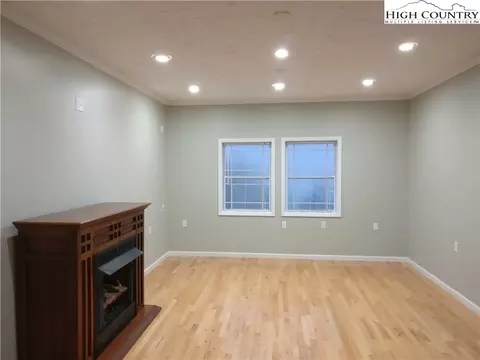 354 Dare Ln, Deep Gap, NC 28618 photo 16