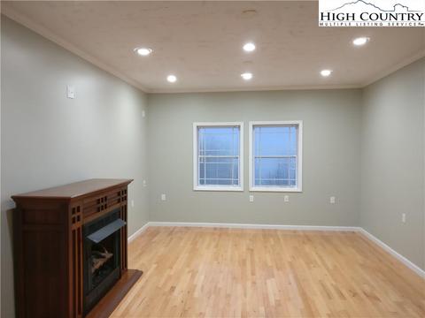 354 Dare Ln, Deep Gap, NC 28618 photo 16