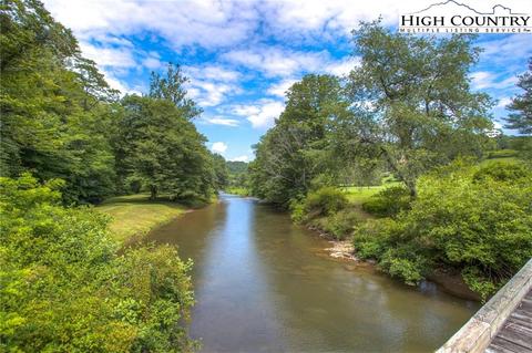 193 Riverview Rd, Boone, NC 28607 photo 2