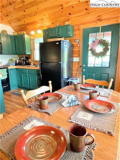 1029 Bill Cooper Rd, Crumpler, NC 28617 photo 23