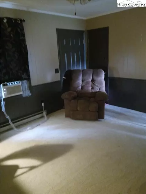 189 Westview Dr, Sparta, NC 28675 photo 6