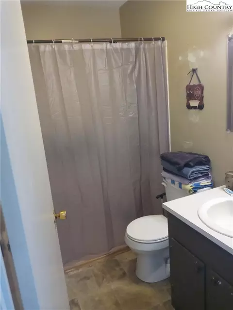 189 Westview Dr, Sparta, NC 28675 photo 11