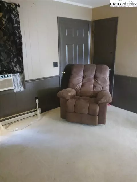 189 Westview Dr, Sparta, NC 28675 photo 3