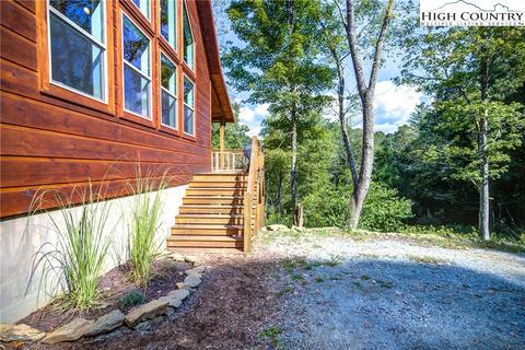 726 Joe Shoemaker Rd, Vilas, NC 28692 photo 2