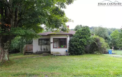 200 Spruce St, Boone, NC 28607 photo 3