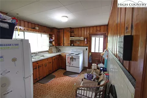 200 Spruce St, Boone, NC 28607 photo 12