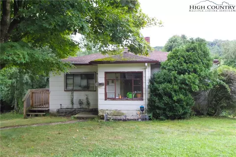 200 Spruce St, Boone, NC 28607 photo 1