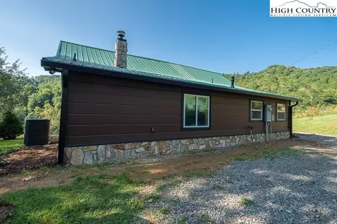 1440 Cabbage Creek Rd, Creston, NC 28615 photo 9