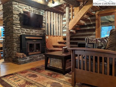 225 Quiet Pl, Todd, NC 28684 photo 9