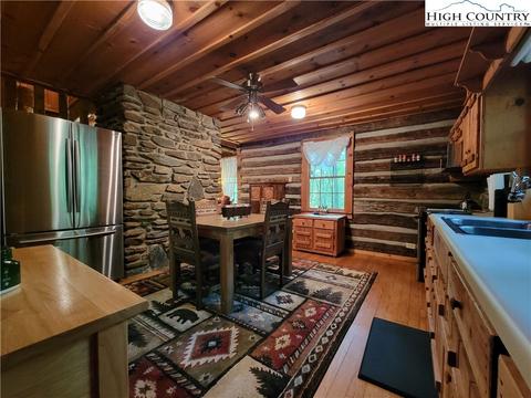 225 Quiet Pl, Todd, NC 28684 photo 13