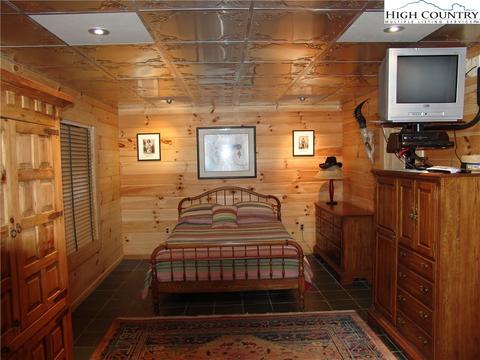 305 Screaming Eagle Trl, Creston, NC 28615 photo 49