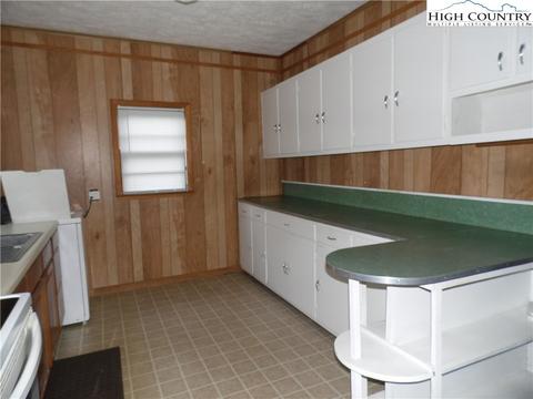 10967 S Us 19e Hwy, Spruce Pine, NC 28777 photo 4
