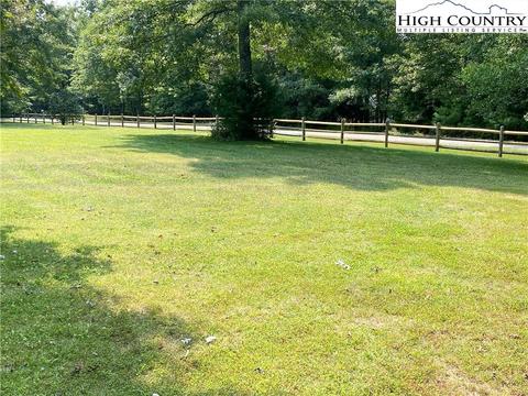 263 Logans Way, Sparta, NC 28675 photo 38