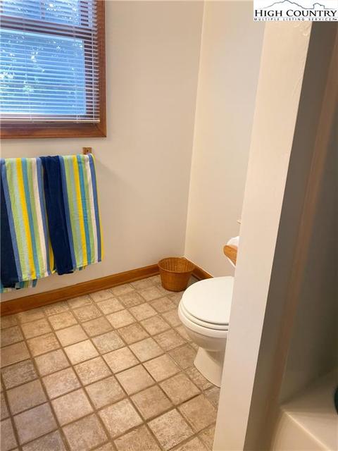 263 Logans Way, Sparta, NC 28675 photo 8