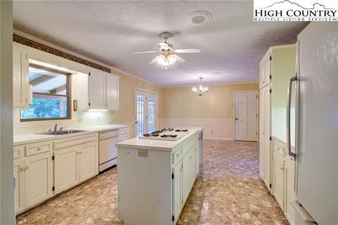 155 River Bend Rd, Sparta, NC 28675 photo 17