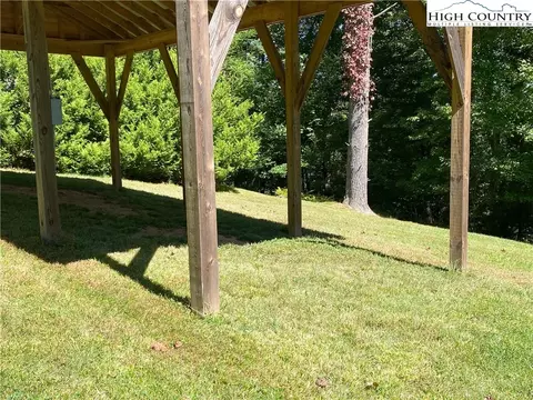 928 White Pine Dr, Ennice, NC 28623 photo 30