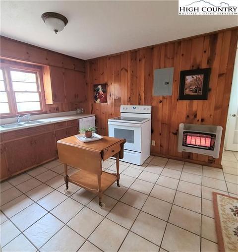 220 Bradley, Boone, NC 28607 photo 13