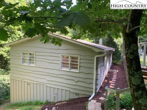 220 Bradley, Boone, NC 28607 photo 2