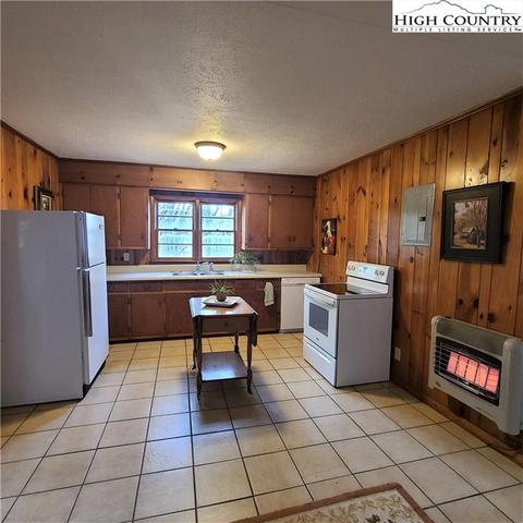 220 Bradley, Boone, NC 28607 photo 10