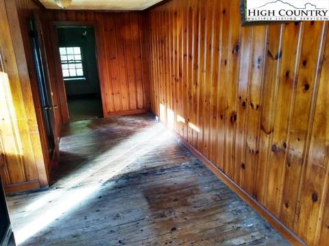 455 Monroe Miller Rd, Lansing, NC 28643 photo 5
