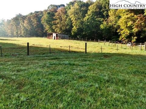 455 Monroe Miller Rd, Lansing, NC 28643 photo 4