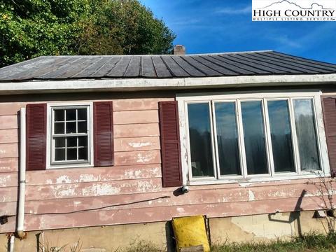 455 Monroe Miller Rd, Lansing, NC 28643 photo 2