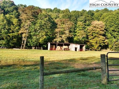 455 Monroe Miller Rd, Lansing, NC 28643 photo 3