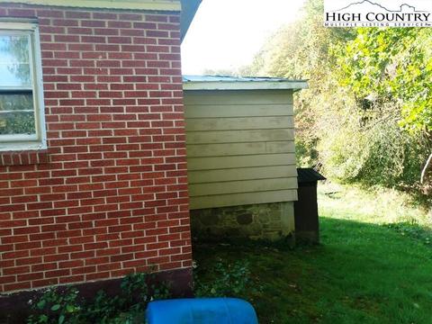 455 Monroe Miller Rd, Lansing, NC 28643 photo 12