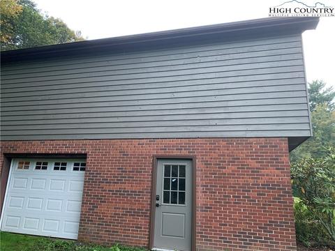 613 Dick Watson Rd, Deep Gap, NC 28618 photo 4