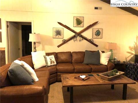 1340 Skyland Dr, Seven Devils, NC 28604 photo 10