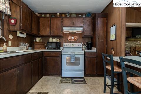170 Trout Lake Rd, Deep Gap, NC 28618 photo 6