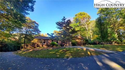 155 Ridge Point Dr, Boone, NC 28607 photo 2