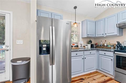 151 Foxwood Ests, Boone, NC 28607 photo 3