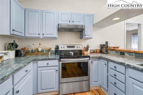151 Foxwood Ests, Boone, NC 28607 photo 4